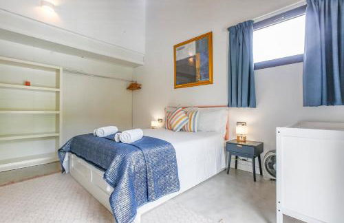 Tranquil large 6 bedroom family Villa sleeps 20 near sitges - Photo 76