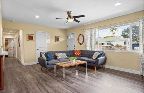 Dog Friendly Home Near the Beach with Grill, Fire Pit, Enclosed Backyard - Foto 10