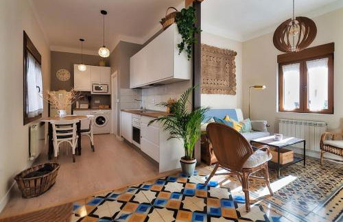 Casa el Tratado, situada en el casco histórico con patio privado - Photo 1