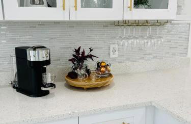 Ritzy Little House - Foto 30