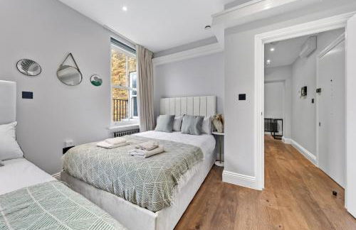Two Modern Central London Apartments with AC Near Big Ben & Buckingham Palace - Photo 62