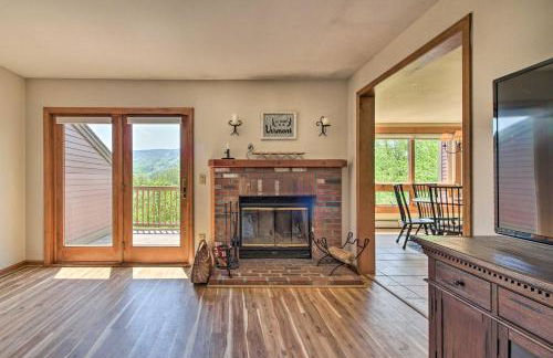Timber Creek Townhome with 2 Decks and Mtn Views! - Foto 6