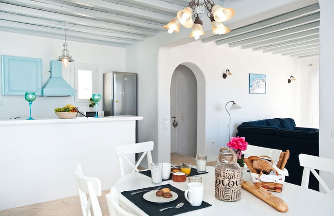 Sofia's Bungalows Mykonos - Photo 28