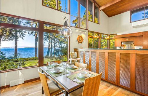 Poulsbo Waterfront Lodge with Game Room Library - Foto 19