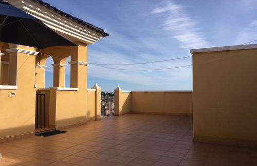 Top Floor spacious apartment with roof terrace - Foto 8