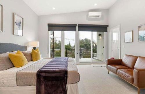 New House with Chef's Kitchen and Spa-like Suite - Foto 23