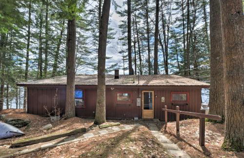 Lakefront Hartford Cabin with Canoe and Boat Ramp - Foto 2