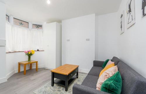 Entire Nuneaton House Next to the Station - Foto 19