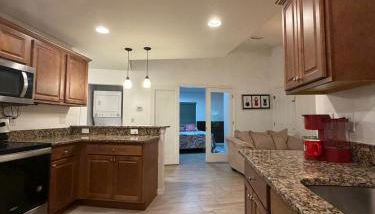 Stylish one bedroom apartment with full kitchen - Foto 4