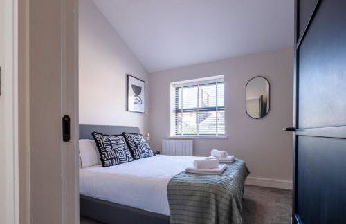 Luxury 4BDR House By Torr Property Group Short Lets & Serviced Accommodation With Free Gated Secure Parking & Private Patio Garden Liverpool - Foto 71