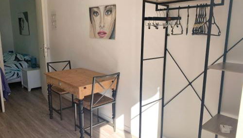 Petit appartement centre Barjac chez Art & Hasards - Foto 4