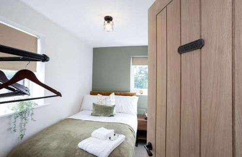 Railway House - Central Warrington - Sleeps 6 - Foto 6