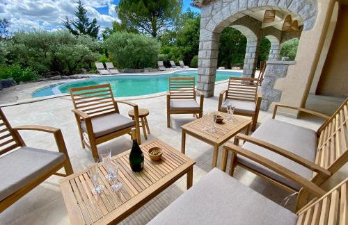 Maison pour 12p, piscine à débordement chauffée d'avril à octobre inclus - Foto 1