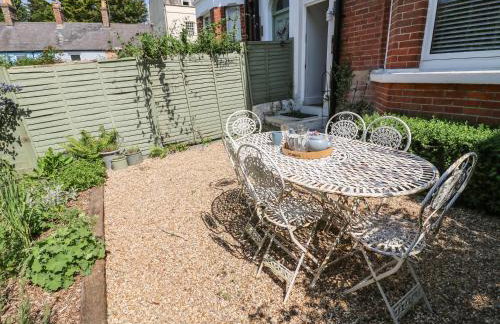 Elm Villa - Photo 26