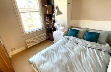 Sunny 2 bedroom, 2 bathroom Apartment with Rooftop in Central London - Photo 13