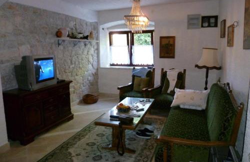 Apartment in Zlarin with balcony, W-LAN, washing machine (3813-2) - Photo 25