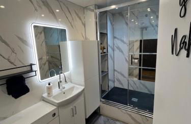 One Bed Room Apartment in Aberdeen City Centre Home Away From Home - Photo 20