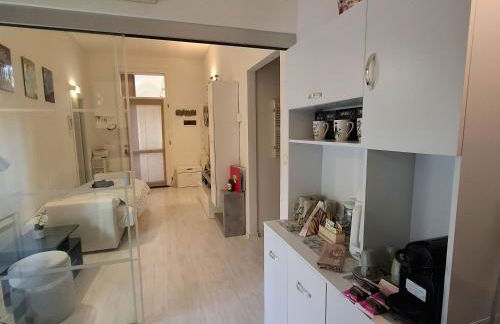 Amazing Serenity Flat for 7, AC, historic center - Foto 18