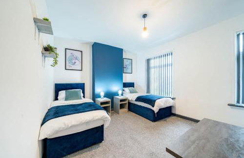 Spacious 3-Bedroom Home Near City Centre with Parking - Foto 29