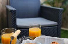 T2 Chambre Miroir jardin et parking privé Marseille - Foto 13