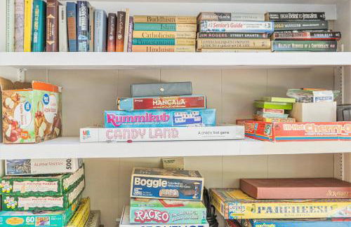 Bright 4BDR Home by Lake MI Arcadia Bluffs Portage Lake More - Photo 19