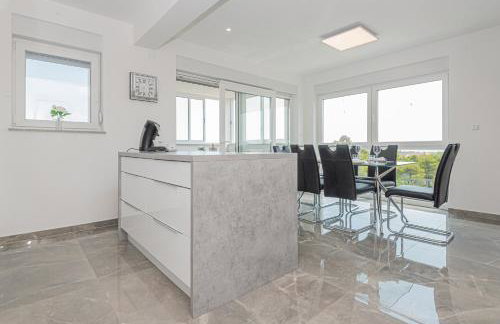 VILA VASILJ dein eigener Pool oder dein eigener Whirlpool mit Aussicht, dein Urlaub, deine Privatsphäre, deine Wahl - Photo 13