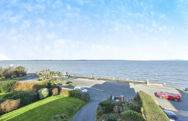 Seafront Quay West Apartments - Foto 16