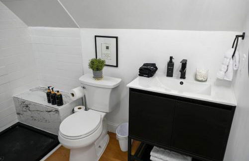 St. Louis Luxury Home 3BR/3.5BA Near Everything - Foto 28