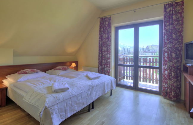 Willa Serafin - Photo 12