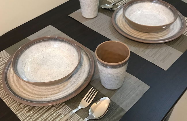 Condo Unit With Balcony in Manila - Photo 9