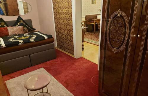 Schloss Weichs zu Regensburg mit 2Schlafzimmer Parkplatz Internet 75qm Zentrum - Foto 9