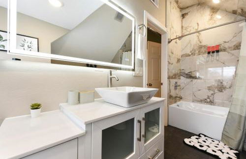 Pet Friendly 6 Bedroom Free Parking plus 5 Min From Bakery Sq - Foto 31