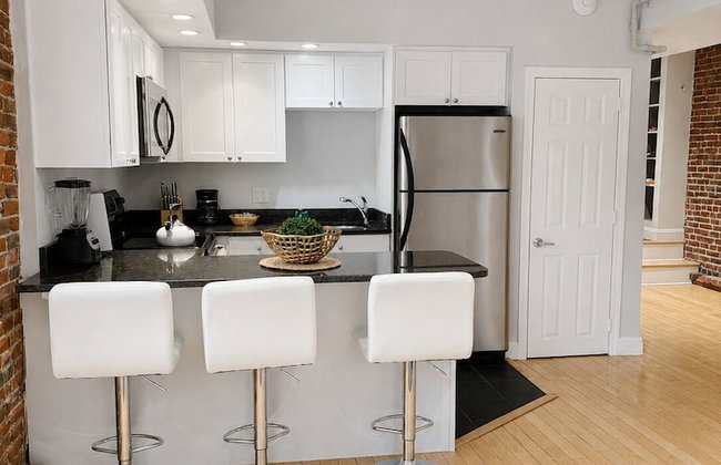 Maverick Suites at 402 Columbus Ave - Foto 52