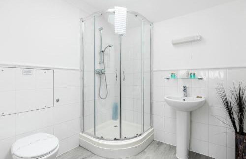 Magnolia House - Beautiful Townhouse in Old Town Poole - Photo 10