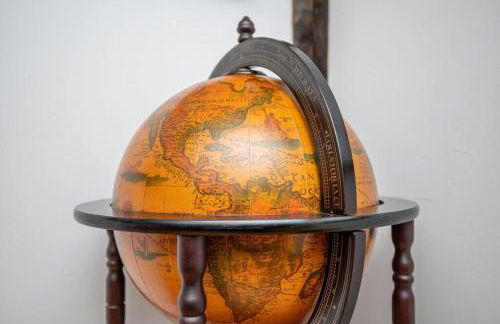 Breathtaking views. Hot tub. Huge Deck. Fast Wifi - Foto 10