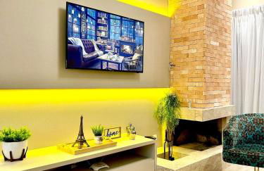 Apto Encantador com Lareira, piscina e jacuzzi - Photo 3