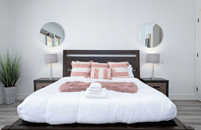 Luxurious 5BR Resort Style Home w/ Pool & Spa - Foto 2