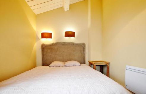 2 Bedroom Awesome Home In Saint-Laurent-De-La-Ca - Foto 22