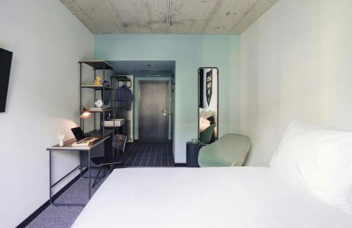 The Social Hub Porto Extended Stay - Photo 32