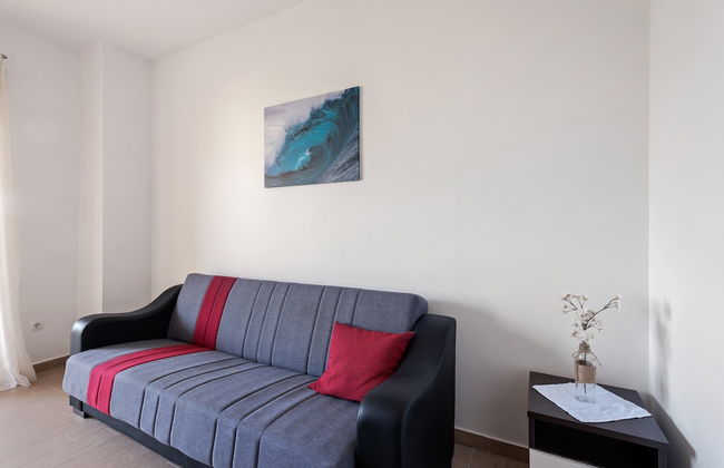 Simplistic Apartment in Neviđane near Sea - Foto 14