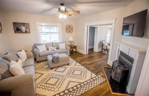 Lakeside Vineyard Farmhouse - Foto 21