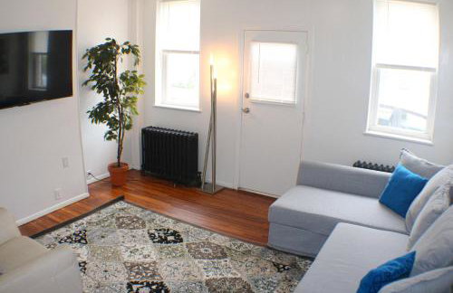 Urban Oasis - 3BR 2BA - City View- Private Parking - Foto 1