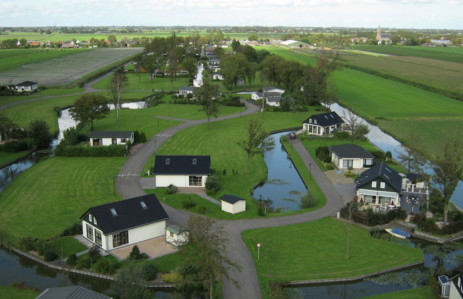 Detached Light Chalet With Dishwasher not far From Hoorn - Foto 24