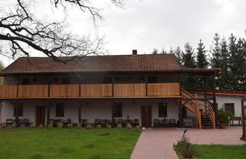 Gosciniec Pod Debem - Foto 1