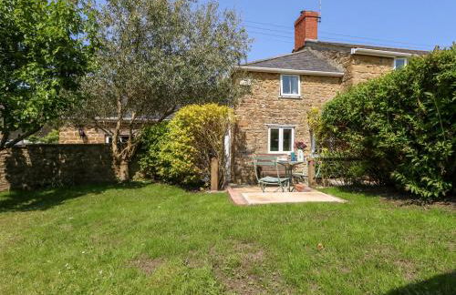 Tiddlers Cottage - Photo 36