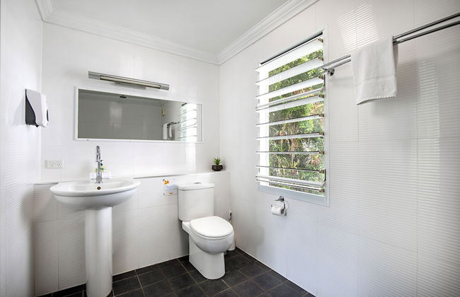 Bush Village Holiday Cabins - Photo 70