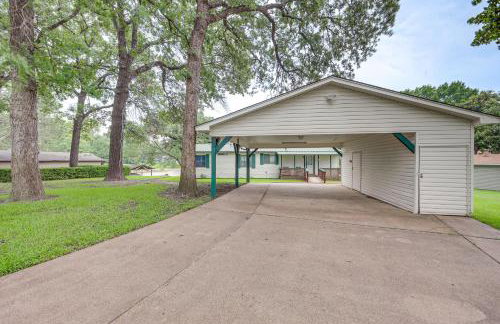 Lakefront Gun Barrel City Home with Dock and Deck - Foto 39