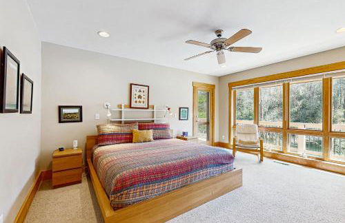 5 Bed 4 Bath Vacation home in Tuckasegee - Foto 11