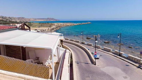 Terrazza finemente ristrutturata di fronte al mare - Foto 4