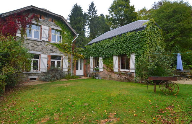 Quaint Holiday Home in Bievre in the Forest - Foto 1